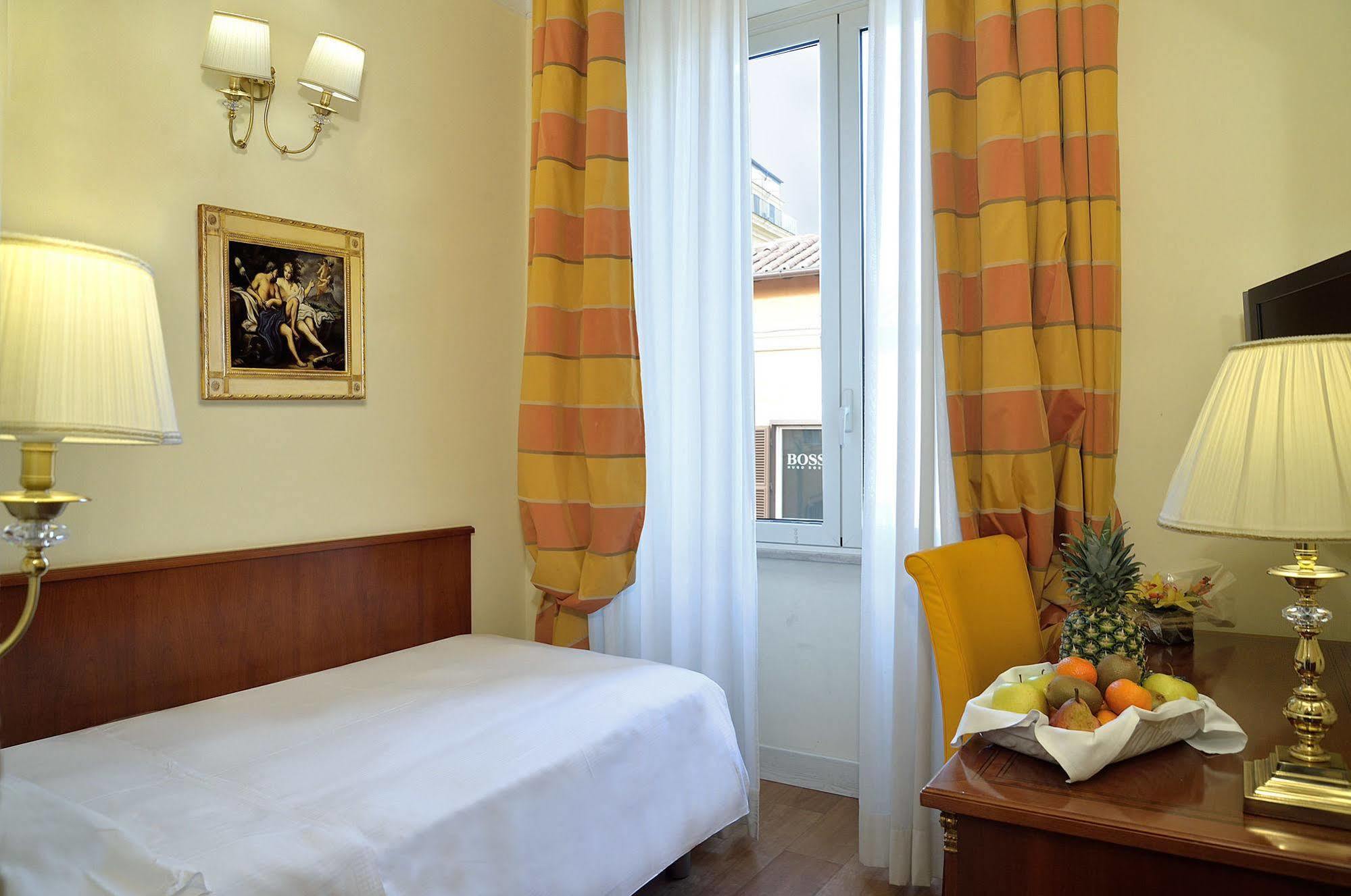 Hotel Homs Рим Экстерьер фото